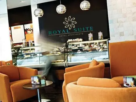 Абу-Даби: Royal Suite Hotel Apartments