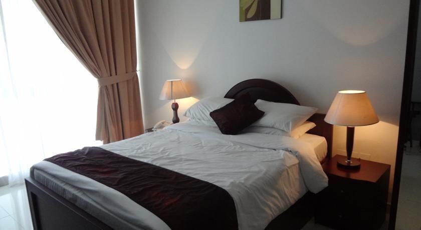 Абу-Даби: Royal Suite Hotel Apartments