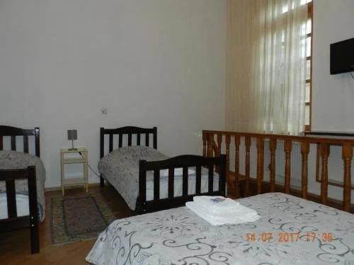 Тбилиси: Room 404 Guest House