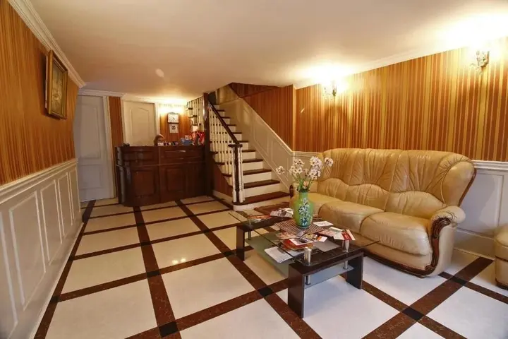 Тбилиси: Anata Hotel