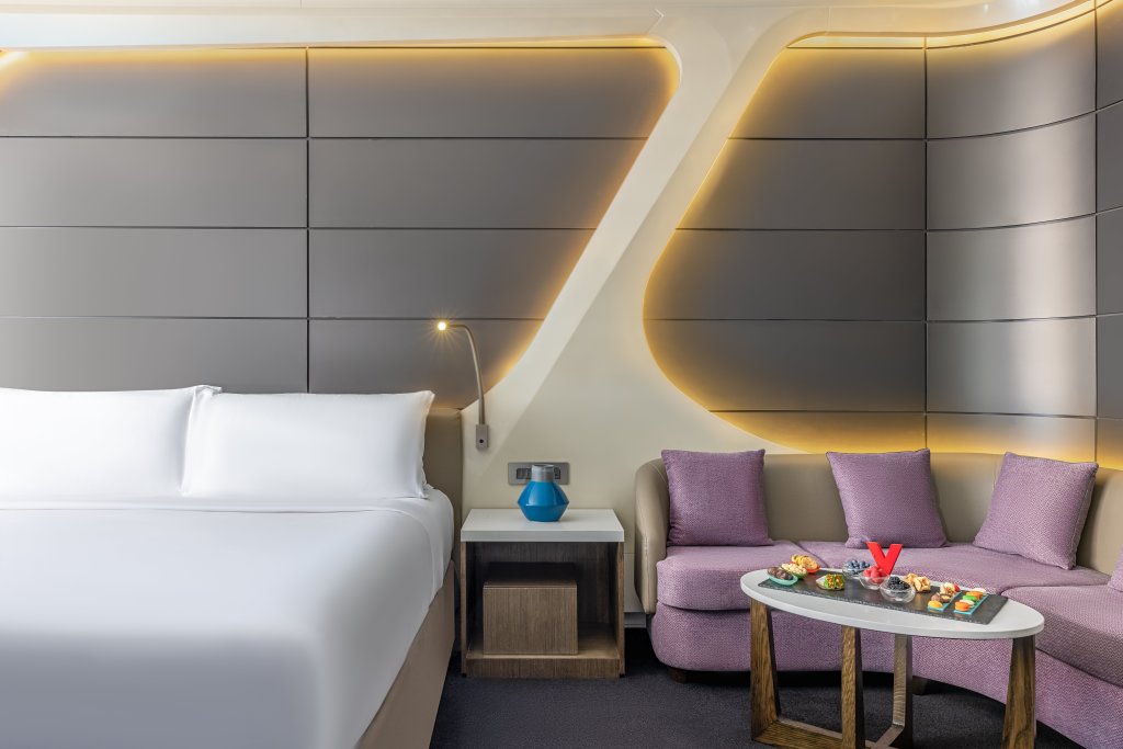Дубай: Отель V Hotel Dubai Curio Collection by Hilton