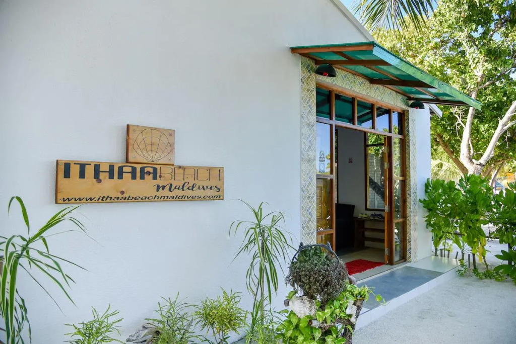 Гураиду (Атолл Каафу): Ithaa Beach Maldives 
