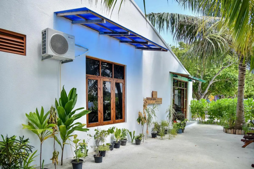 Гураиду (Атолл Каафу): Ithaa Beach Maldives 