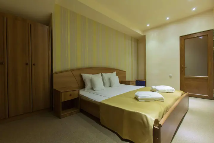 Севан: Отель Best Western Bohemian Resort