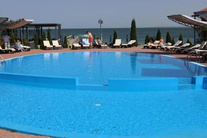 Севан: Отель Best Western Bohemian Resort
