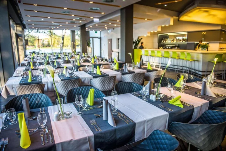 Севан: Отель Best Western Bohemian Resort