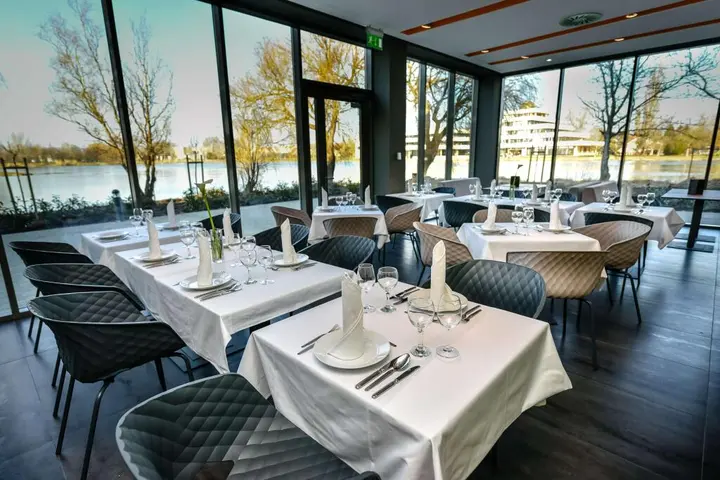 Севан: Отель Best Western Bohemian Resort