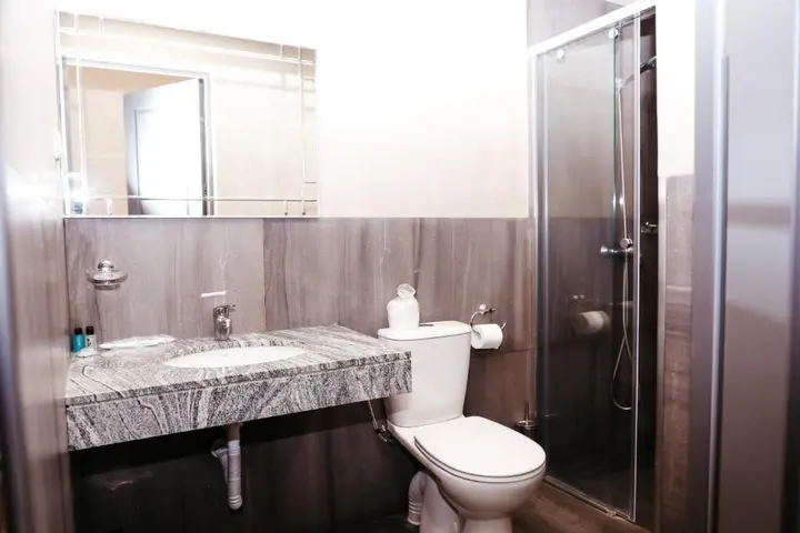 Севан: Отель Best Western Bohemian Resort