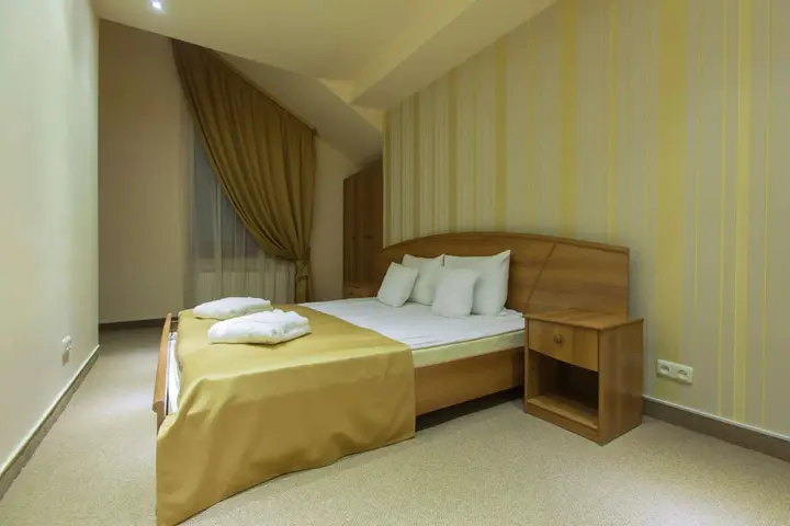 Севан: Отель Best Western Bohemian Resort