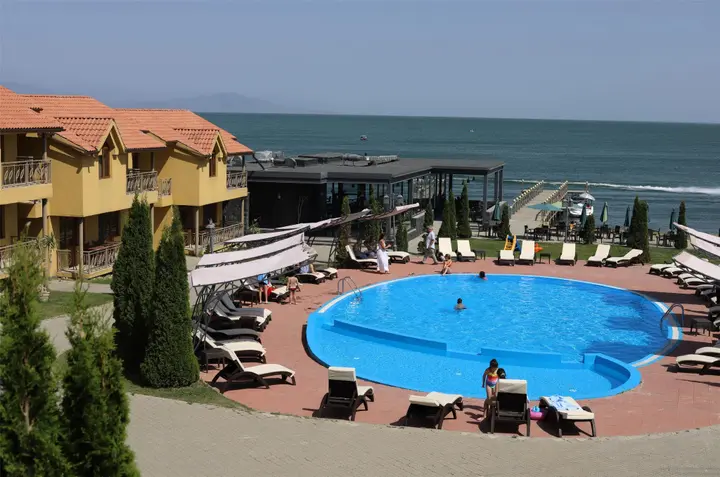 Севан: Отель Best Western Bohemian Resort