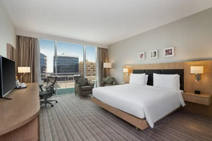 Дубай: Hilton Garden Inn Dubai, Mall Avenue