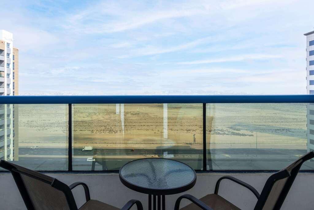 Дубай: Отель Ramada by Wyndham Dubai Barsha Heights