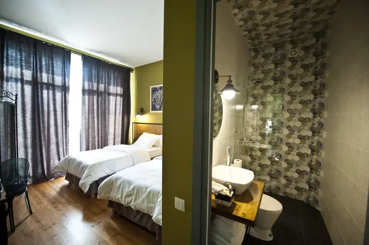 Тбилиси: Hotel 27