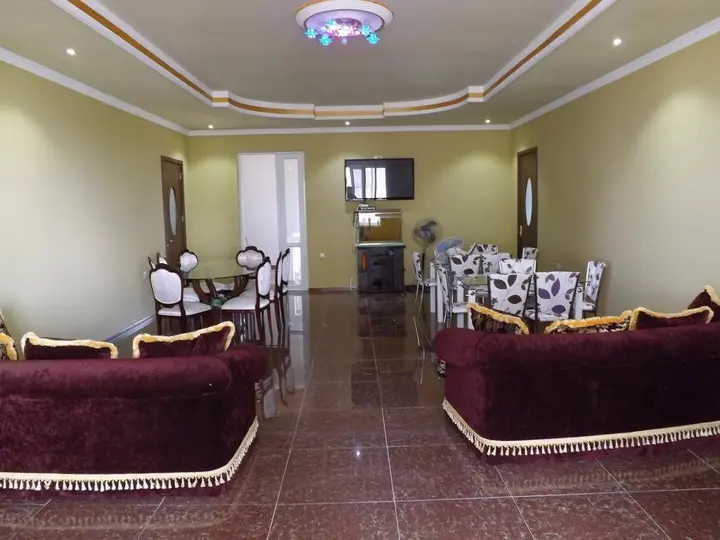 Батуми: Guest House White House