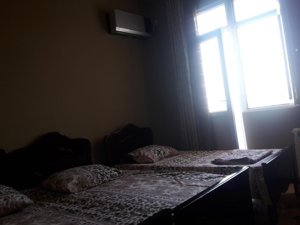 Батуми: Guest House White House