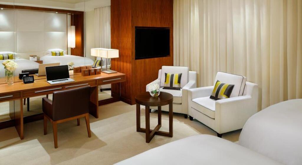 Дубай: JW Marriott Marquis Hotel Dubai