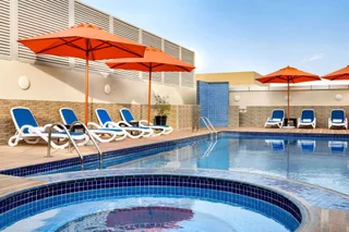 Дубай: Ramada by Wyndham Dubai Deira