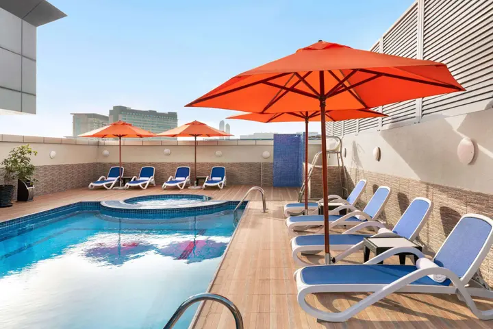 Дубай: Ramada by Wyndham Dubai Deira