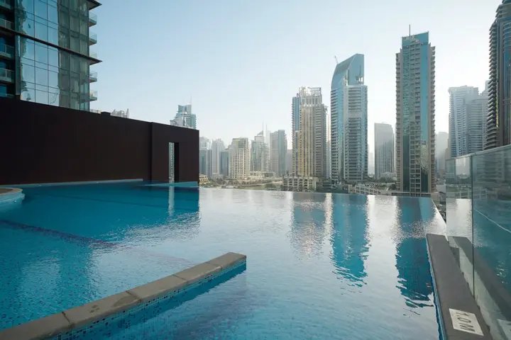 Дубай: Luxurious apartment with prime location