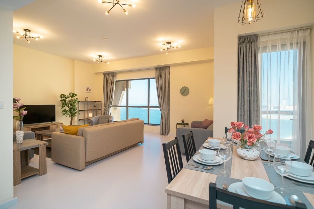 Дубай: Fantastic sea views apartment