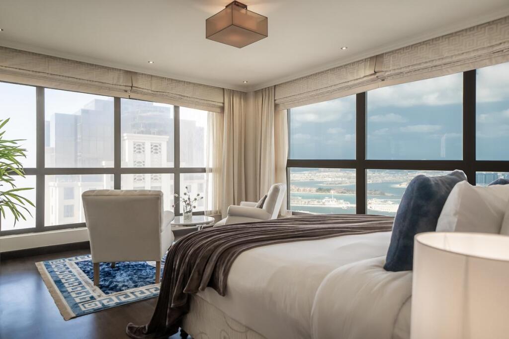 Дубай: Marvelous apt. with stunning views in JBR