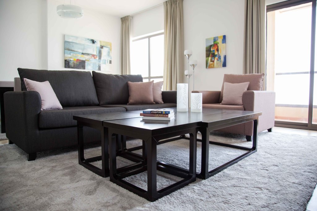 Дубай: Beach Apartment with Amazing Sea Views