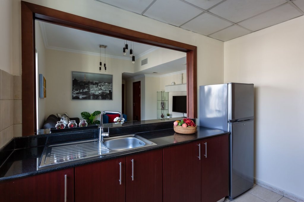 Дубай: Modern and bright 1 BR apartment amazing views
