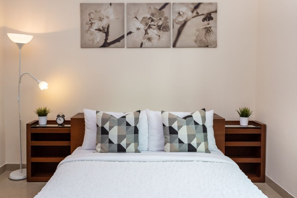 Дубай: Modern and bright 1 BR apartment amazing views