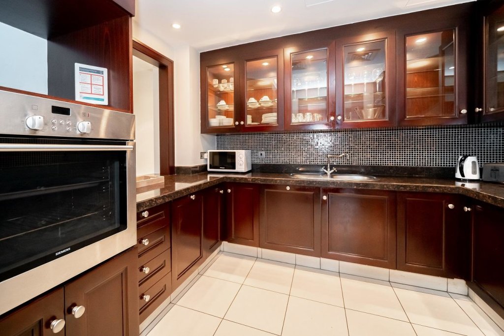 Дубай: Amazing 2 Bedroom Apartment in Old Town
