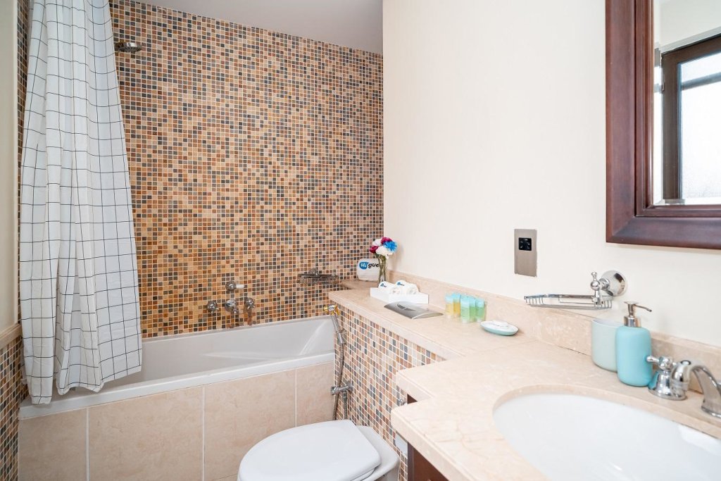 Дубай: Amazing 2 Bedroom Apartment in Old Town