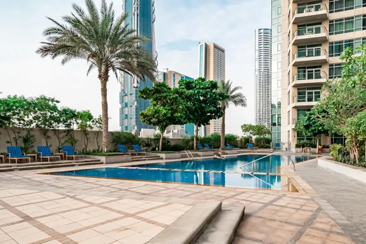 Дубай: Design two bedroom apartment close to Burj Khalifa