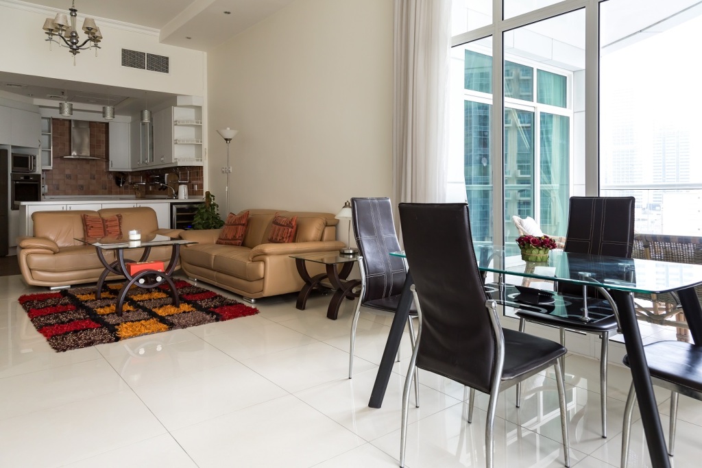 Дубай: Water views from deluxe apartment in Dubai Marina