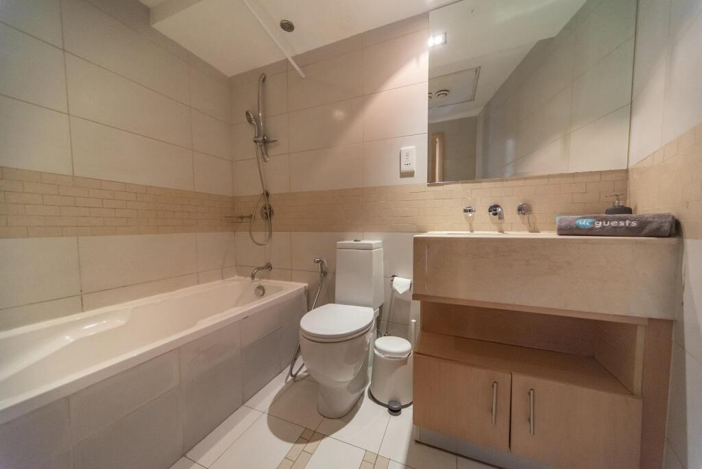 Дубай: Great Apartment - Park Island Building