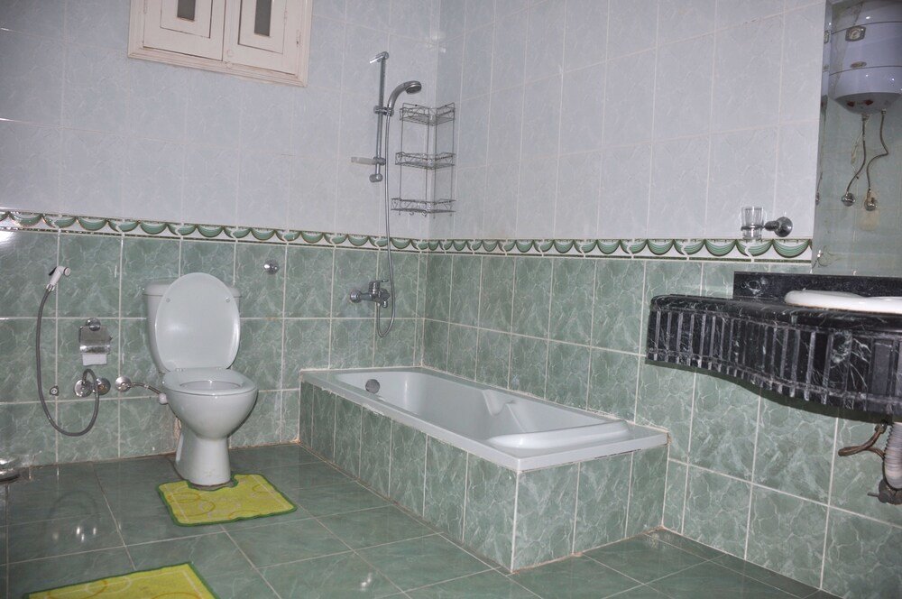 Луксор: Karnak Flats