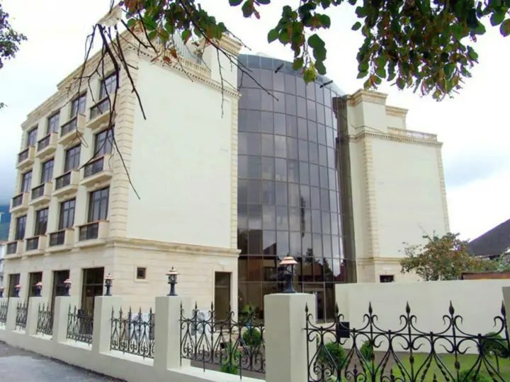 Шеки: Sheki Saray Hotel 