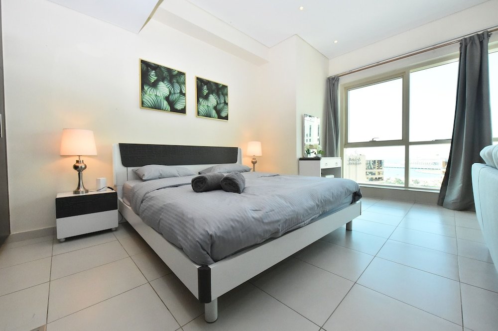 Дубай: Signature Holiday Homes- Zumurud Tower Studio Apartment, Dubai Marina