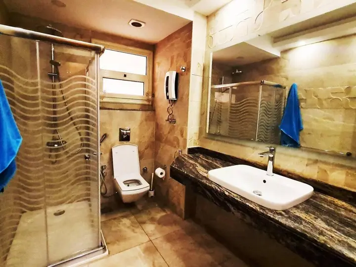 Гиза: Spacious Executive Luxury Apartment With Balcony