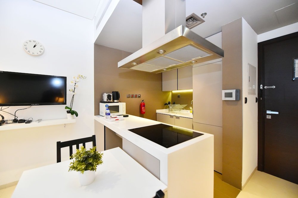 Дубай: ATN - Fully furnished studio near metro