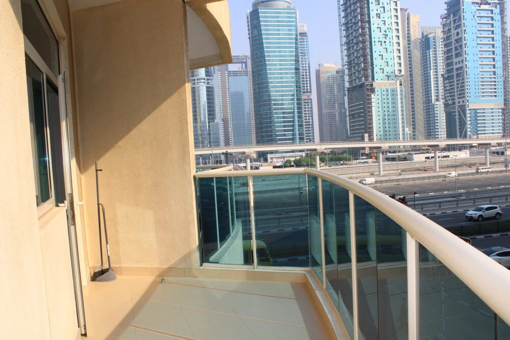 Дубай: BRZ - Budget studio with balcony