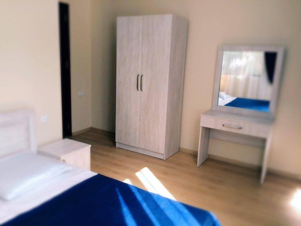 Батуми: Гостевой дом Holiday House Green Cape Batumi