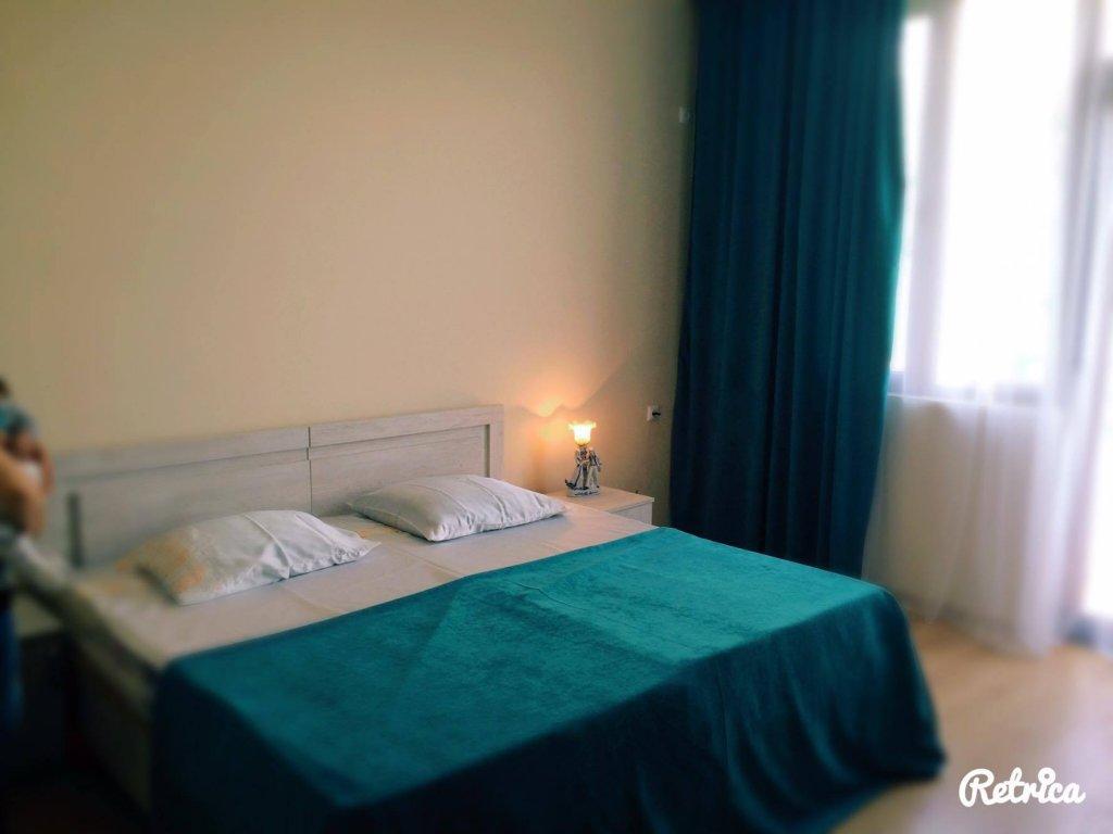 Батуми: Гостевой дом Holiday House Green Cape Batumi