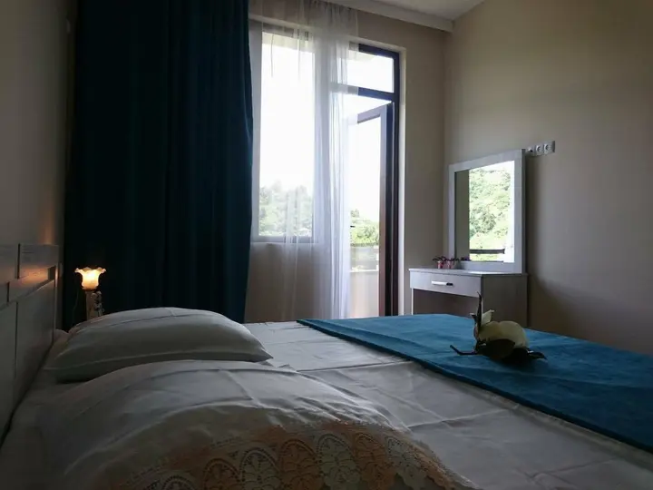 Батуми: Гостевой дом Holiday House Green Cape Batumi