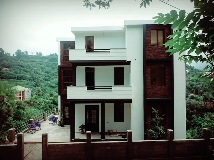 Батуми: Гостевой дом Holiday House Green Cape Batumi