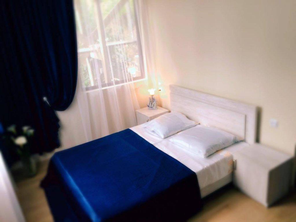 Батуми: Гостевой дом Holiday House Green Cape Batumi