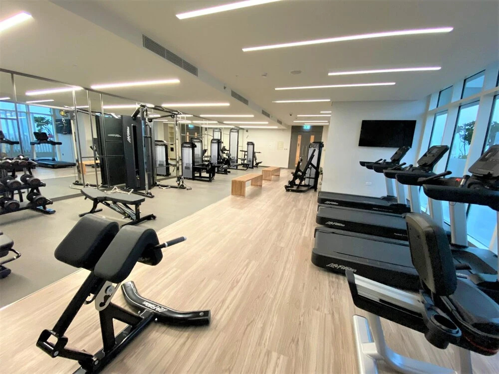 Дубай: Luxurious Beach front Apt with balcony Dubai Marina