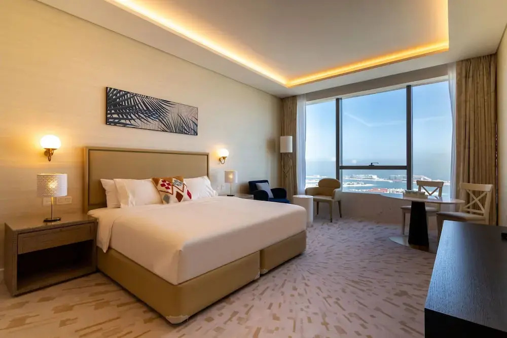 Дубай: Luxury Apartment With Spectacular View of the Palm