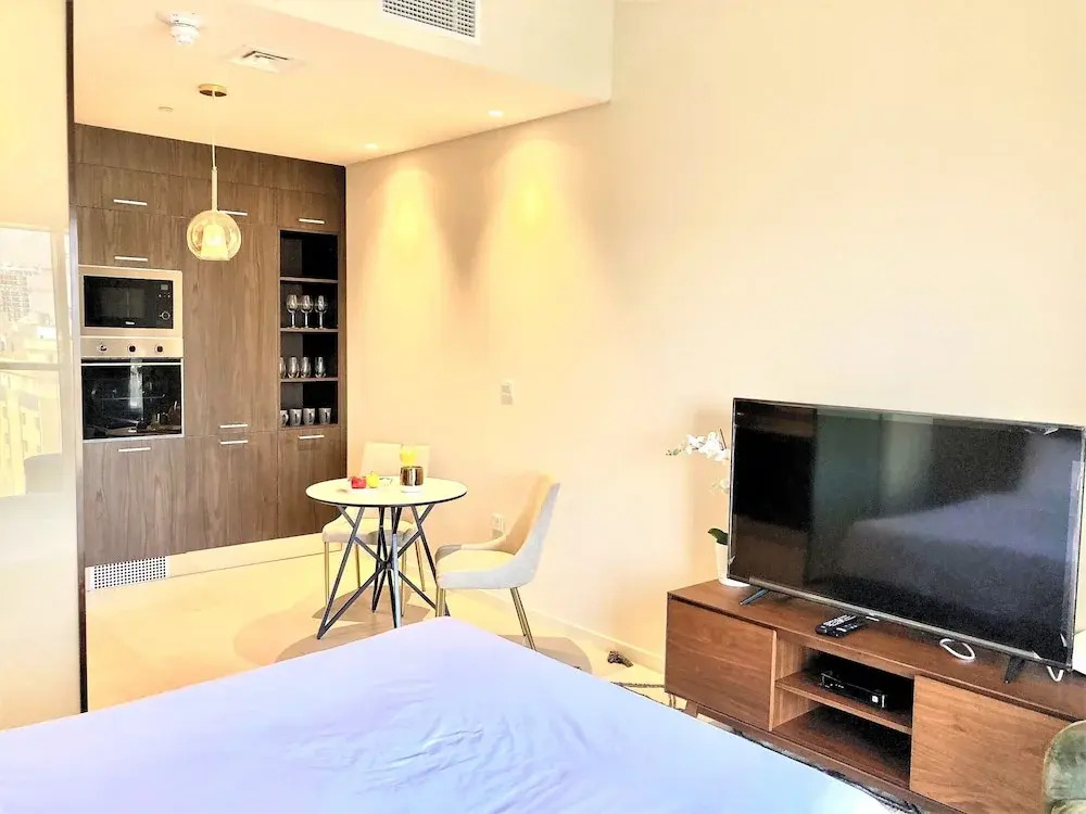 Дубай: Amazing Living With Balcony - Park View JVC