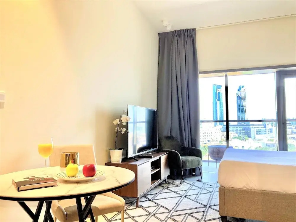 Дубай: Amazing Living With Balcony - Park View JVC
