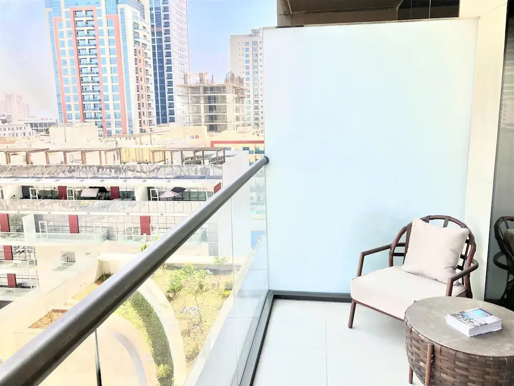 Дубай: Amazing Living in Park View JVC
