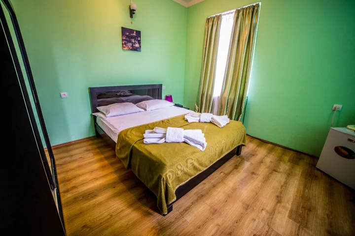 Тбилиси: Отель Qeroli old town
